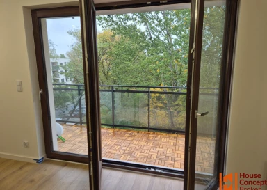 4-POKOJOWE | POD KLUCZ | tramwaj | 2 balkony | 2 M. POSTOJOWE