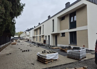 4 pokoje, 3 łazienki, 2 miejsca postojowe balkon – bez PCC